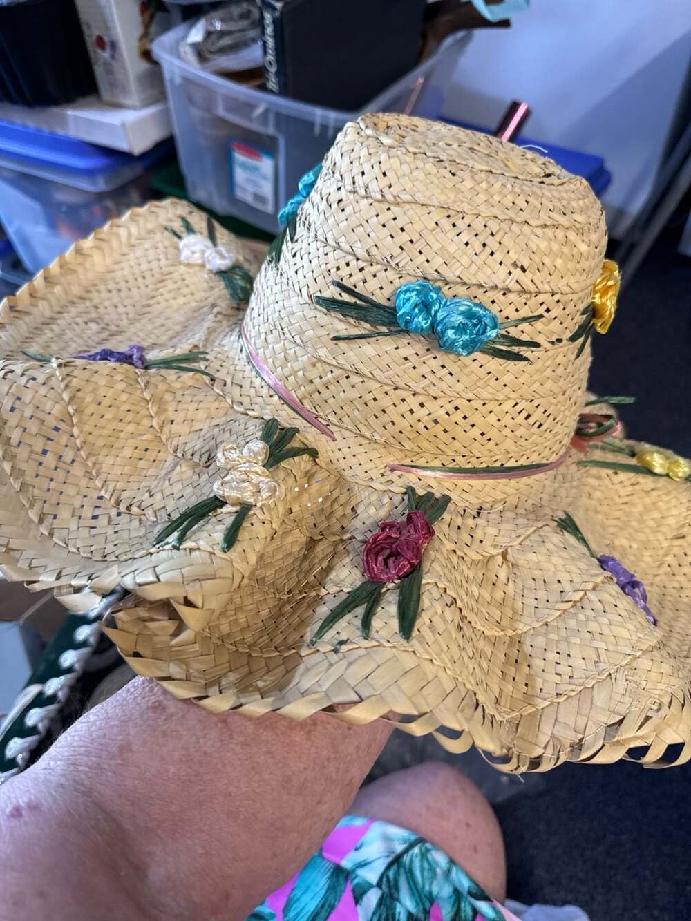 Vtg 60s 70s Wavy Brimmed Straw Sun Beach Hat Raffia Flowers Riviera Style - Picture 4 of 5